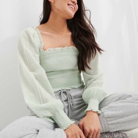 Aerie Cropped Green Top - Picture 1 of 8